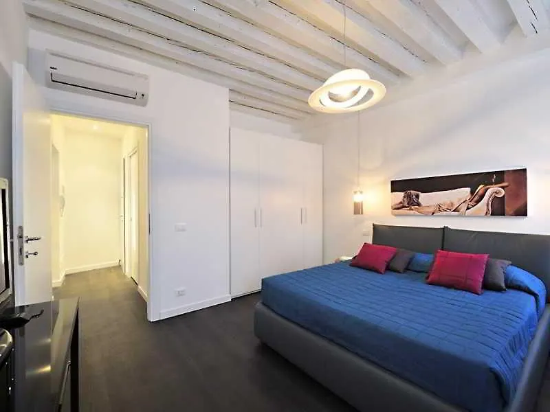 Art Deco Apartment Venise